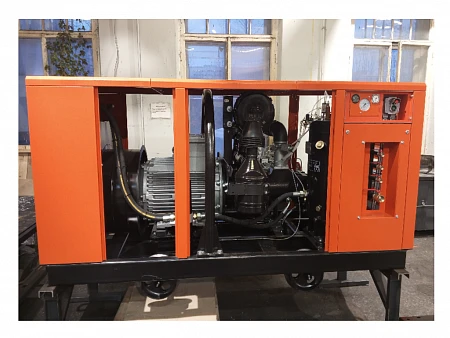 Станция компрессорная электрическая взрывозащищенная шахтная ЗИФ-ШВ 22/0,7 Т (1140; 660 В, на скатах)