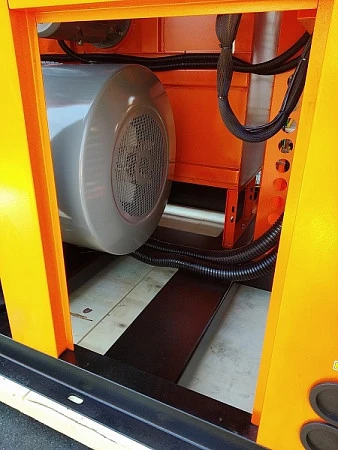 Станция компрессорная электрическая низкобарная ЗИФ-СВЭ-60,1/0,4 ШМЧ-Н