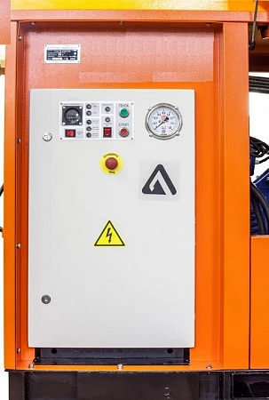 Станция компрессорная электрическая уличная ЗИФ-СВЭ-16,0/0,7 в кожухе